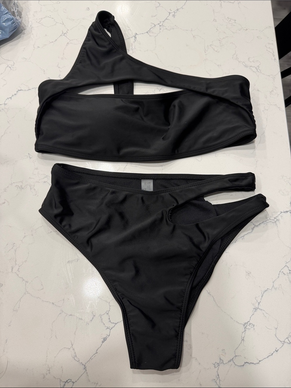 SHEIN Black Asymmetric Cutout Bikini Set